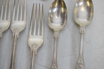 Lot 111 - Quantity of Queens pattern cutlery