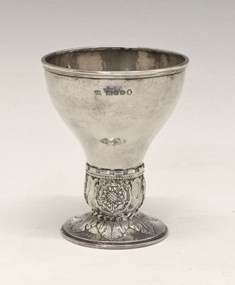 Lot 162 - Omar Ramsden - George V silver 'Rose' cup
