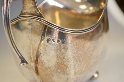 Lot 137 - George III silver milk jug