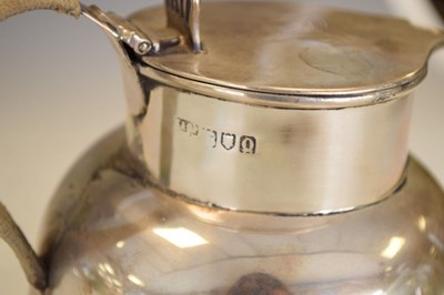 Lot 138 - Edwardian silver lidded jug