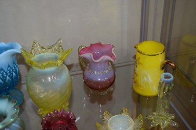 Lot 314 - Assorted coloured glassware