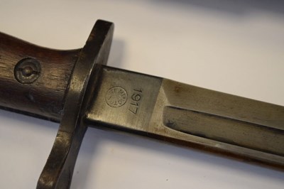 Lot 225 - First World War American 'Remington' rifle bayonet