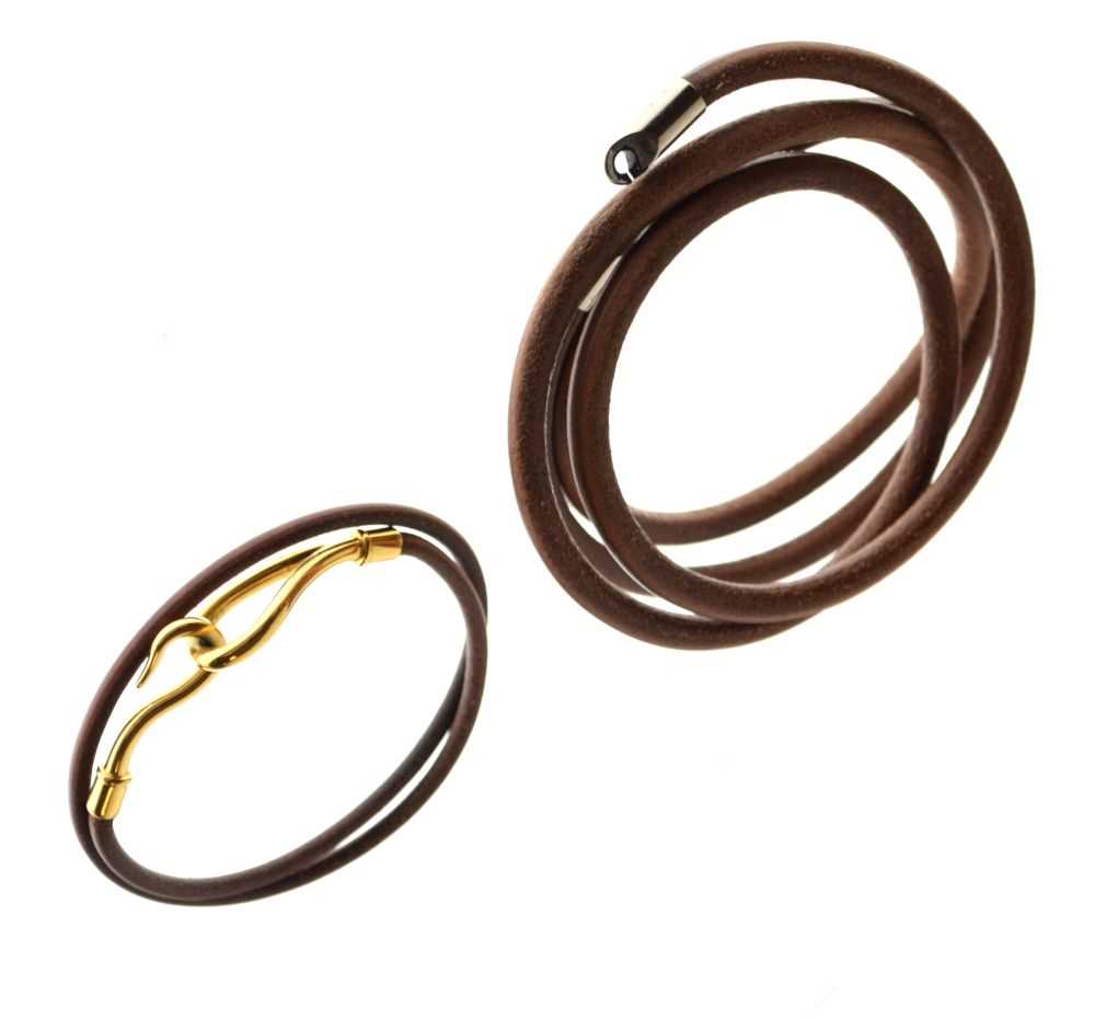 Lot 62 - Hermès leather necklace and bracelet