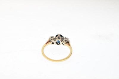 Lot 17 - Sapphire and diamond three stone ring