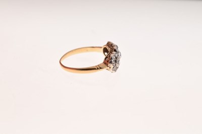 Lot 8 - Late Victorian diamond triple cluster ring