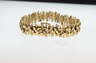 Lot 55 - 9ct gold Modernist bracelet, by David Shackman & Sons