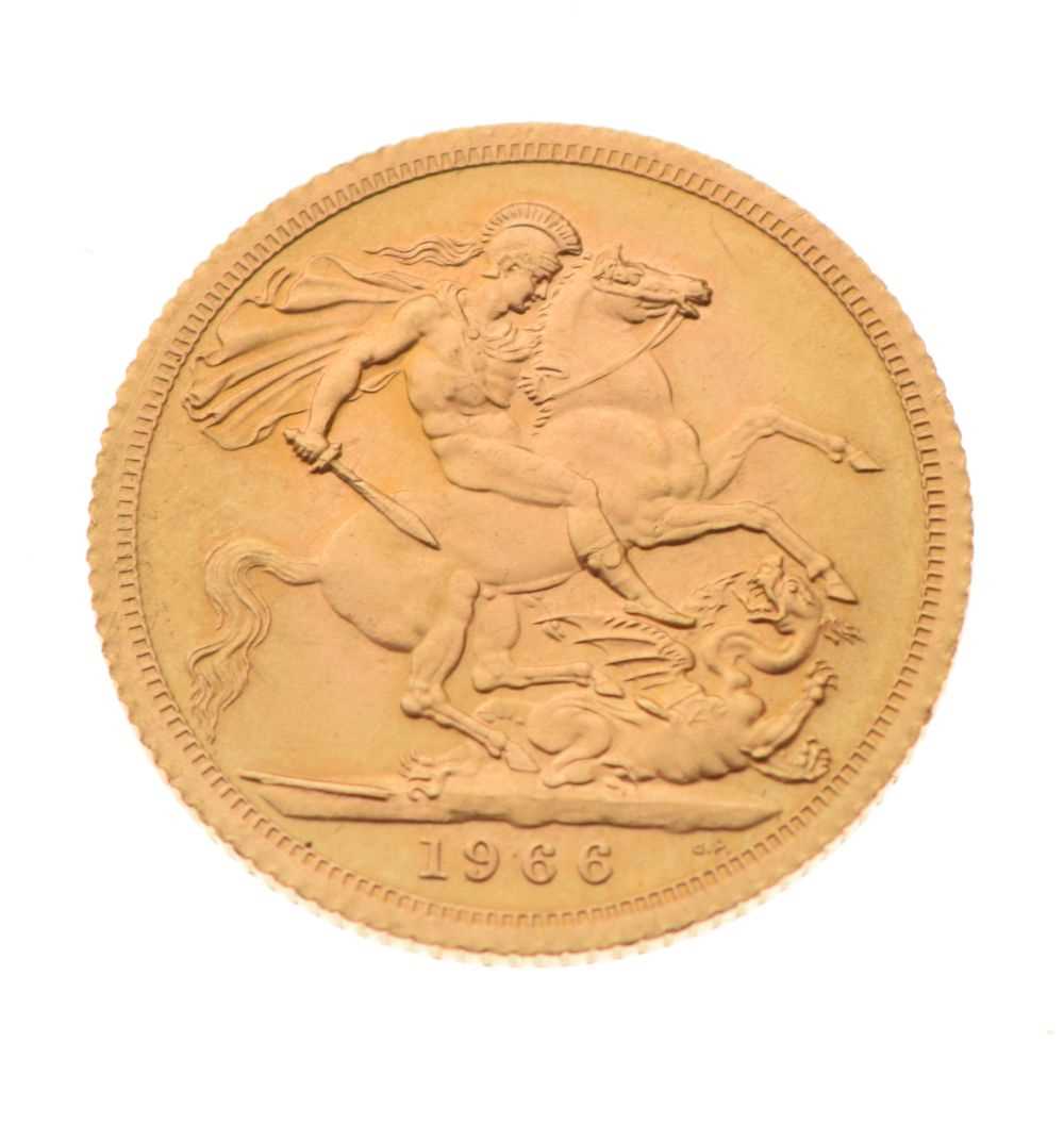 Lot 132 - Gold Coin - Elizabeth II sovereign