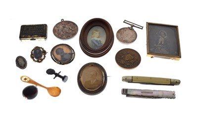 Lot 216 - Quantity of objects of virtue