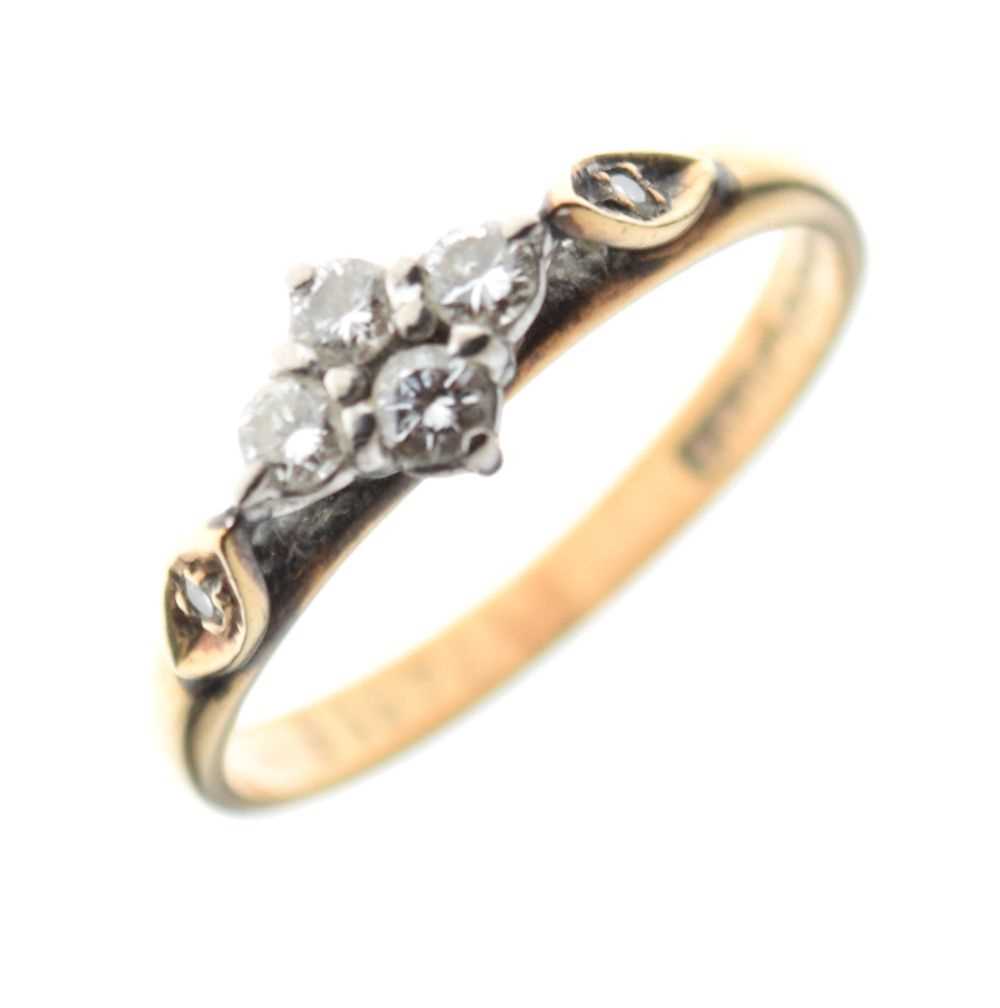 Lot 14 - 9ct gold cluster ring set four diamonds
