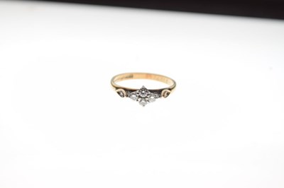 Lot 14 - 9ct gold cluster ring set four diamonds