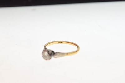 Lot 5 - Solitaire diamond ring