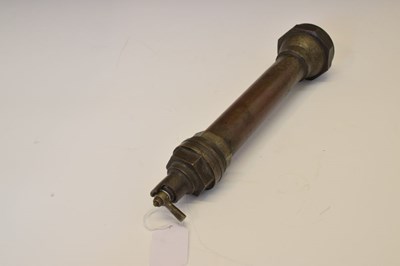 Lot 185 - Siebe Gorman & Co Ltd, London diver's torch