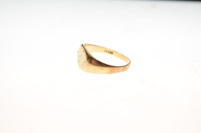 Lot 9 - 18ct gold signet ring hallmarked (A/F), 5.1g approx