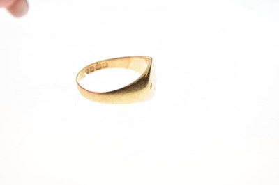 Lot 9 - 18ct gold signet ring hallmarked (A/F), 5.1g approx