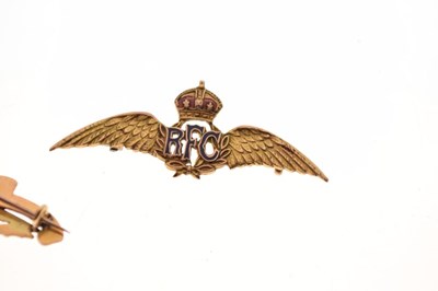 Lot 29 - Royal Artillery brooch, stamped 15ct and RFC badge stamped 9ct