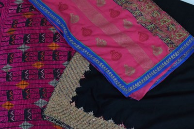 Lot 605 - Quantity of Middle Eastern textiles