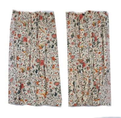 Lot 405 - Pair of lined and inter-lined curtains, decorated with birds of paradise on a cream ground