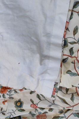 Lot 405 - Pair of lined and inter-lined curtains, decorated with birds of paradise on a cream ground