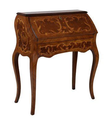 Lot 498 - Reproduction Italian inlaid marquetry bureau