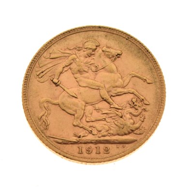 Lot 109 - Coins - George V gold sovereign, 1912