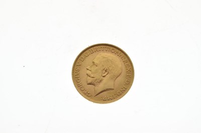 Lot 115 - Coins - George V gold sovereign, 1913
