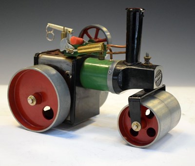 Lot 334 - Mamod S.R.1A live steam roller