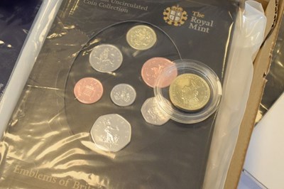 Lot 145 - 1995 proof coin collection, six uncirculated 'Emblems of Britain' coin sets, etc