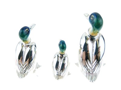 Lot 114 - Set of three Saturno silver and enamel ducks