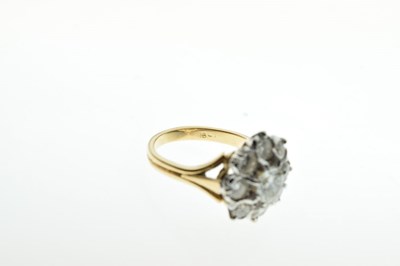 Lot 12 - Nine stone diamond cluster ring