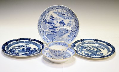 Lot 360 - Pair of early 19th Century 'Boy on Buffalo' willow pattern plates, etc.