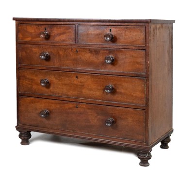 Lot 772 - George III mahogany chest of drawers