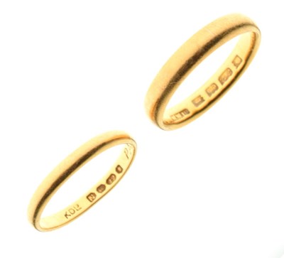 Lot 17 - Two 22ct gold wedding bands