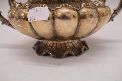 Lot 106 - William IV melon-shaped silver sugar bowl, 450g