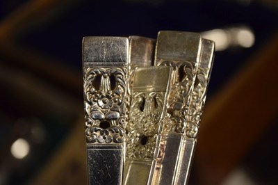 Lot 684 - Quantity of assorted silver-plated wares