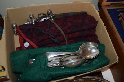 Lot 684 - Quantity of assorted silver-plated wares