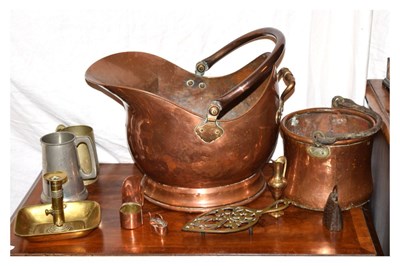 Lot 527 - Assorted metalware