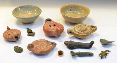 Lot 542 - Assorted Egyptian-style artefacts