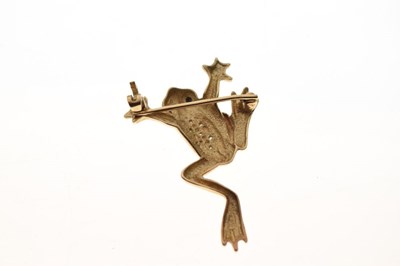 Lot 32 - 9ct gold, diamond and sapphire frog brooch, 4.4g gross approx