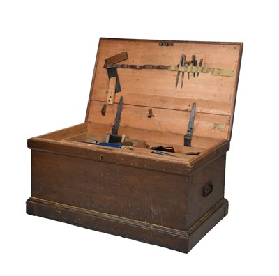 Lot 671 - Pine tool chest and tools