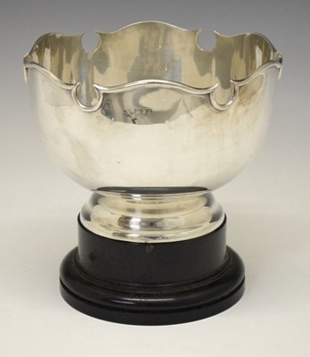Lot 158 - George V silver Monteith or rose bowl