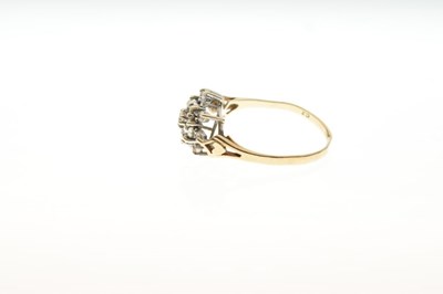 Lot 3 - 9ct CZ cluster ring
