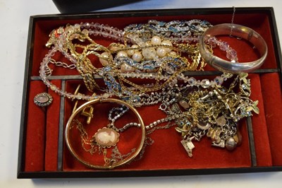 Lot 95 - Quantity of costume jewellery, bangle, opal set silver ring, rolled gold necklace, etc