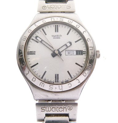Lot 65 - Gentleman's stainless steel Swatch wristwatch