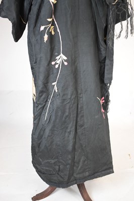 Lot 254 - Japanese embroidered silk kimono