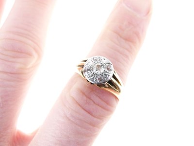 Lot 9 - George V 18ct gold five stone diamond ring