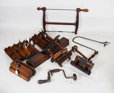 Lot 241 - Quantity of vintage woodworking tools