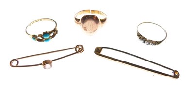 Lot 21 - Various gold jewellery
