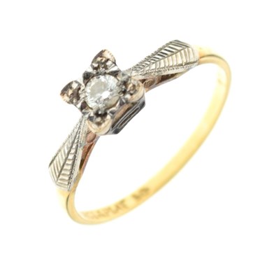 Lot 7 - Diamond single stone ring