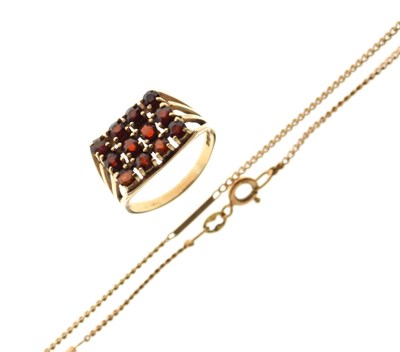 Lot 47 - 9ct gold chain and garnet ring