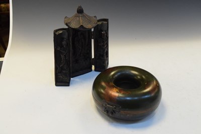 Lot 288 - Oriental circular necklace box and reproduction 'Zushi' shrine